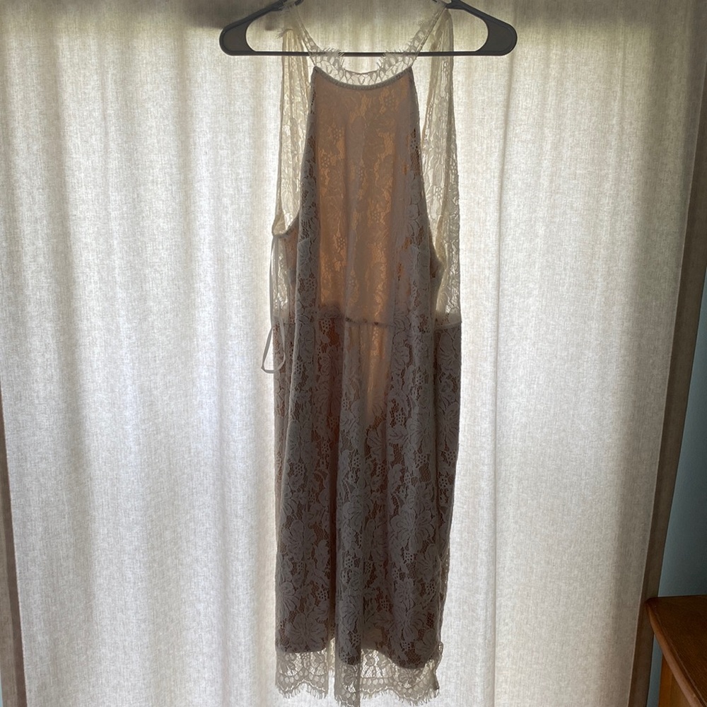 Lace cream dress